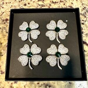 Set of 4 Clover-Shaped Rhinestone Napkin Rings – Brand New